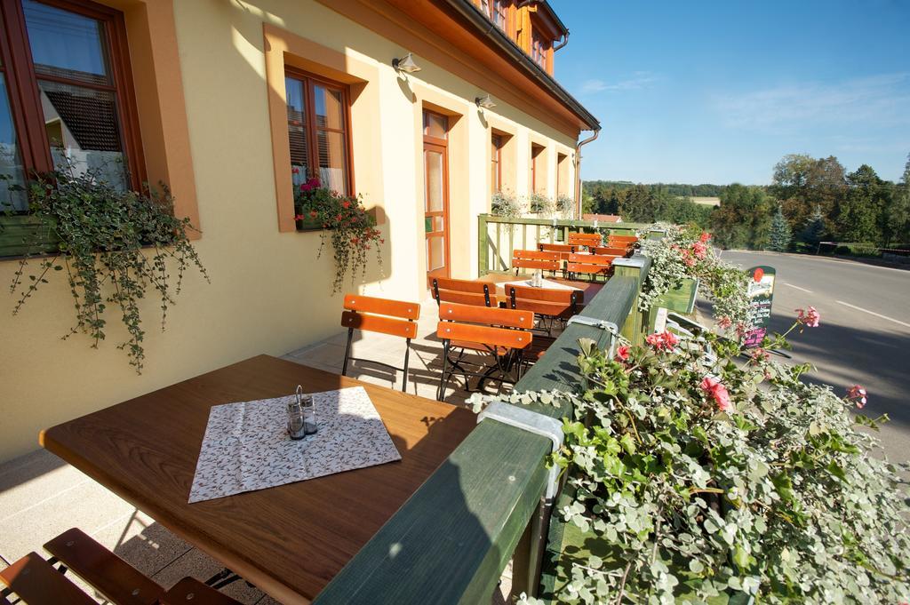 Hostinec U Hubalku Kostelec nad Orlici Luaran gambar