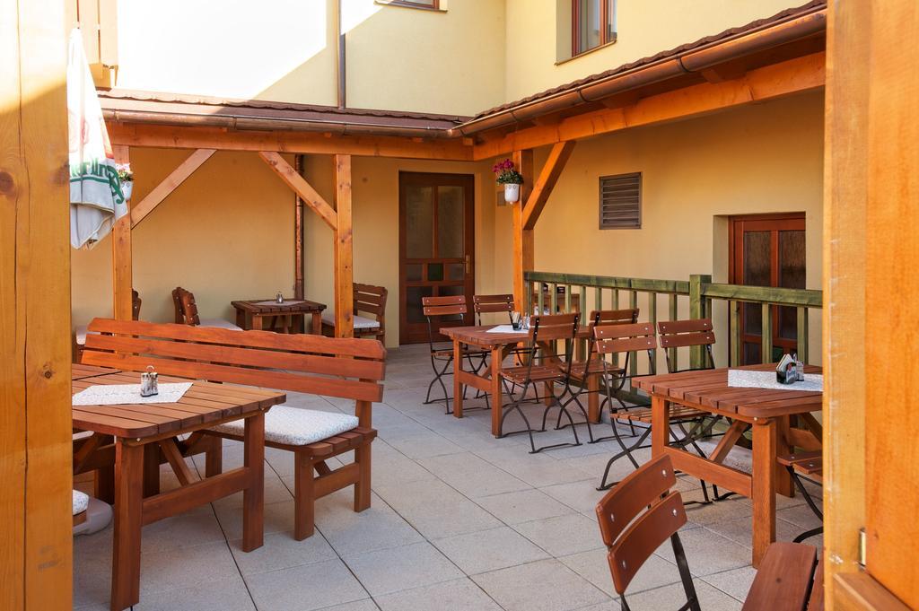 Hostinec U Hubalku Kostelec nad Orlici Luaran gambar