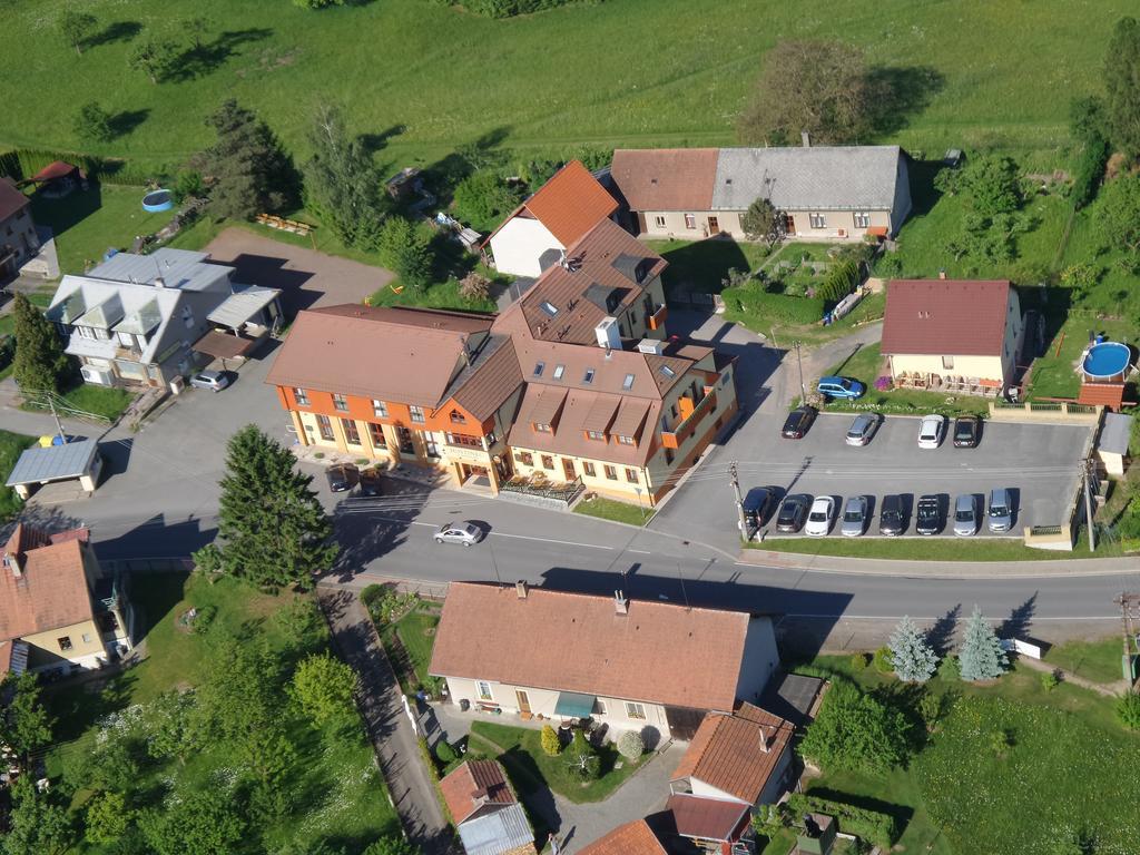 Hostinec U Hubalku Kostelec nad Orlici Luaran gambar